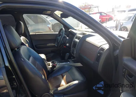 2008 Ford Escape Xlt z USA, uszkodzony, nr VIN 1FMCU03188KA76843